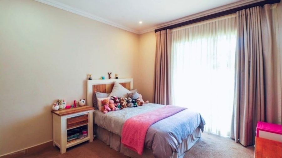 5 Bedroom Property for Sale in Protea Park North West